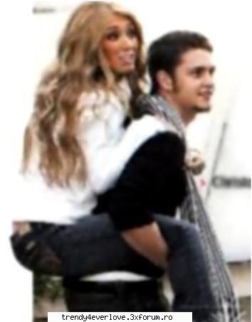 Atelierul meu - si s doua poza..........sa scrie pe el bb's 4 ever - Art zone