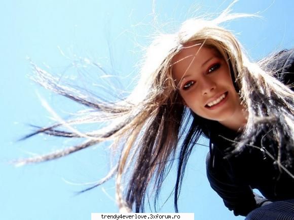 Avril Lavigne - raluca_dragutza52 - Muzica