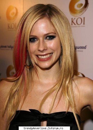 Avril Lavigne - raluca_dragutza52 - Muzica