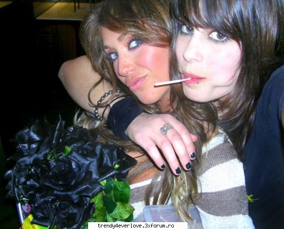 Be first - o poza k any k o bluza roz - Anahi