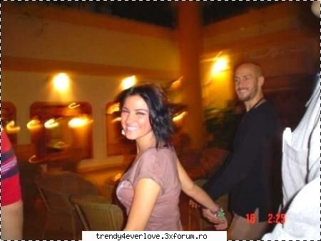 Be first - o poza cu May,Guido si o fana - Maite
