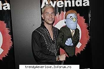 Be first - o poza cu pollito ,May si Poncho - Chris