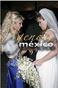 Be first - o poza cu Annie si BJ - Anahi