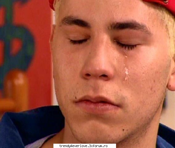 Be first - o poza k pollito din rebelde - Chris