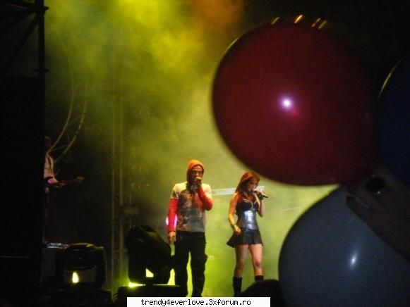 Be first - o poza.k dul y any din concerte - Dulce