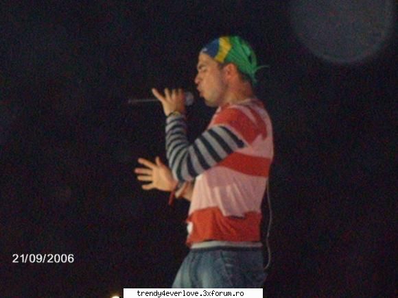 Be first - o poza k poncho si k un fan/prieten - Poncho