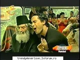 Comentarii haioase la poze cu RBD - Poncho-Domunule preot ...vreau sa ma omor...pt - RBD