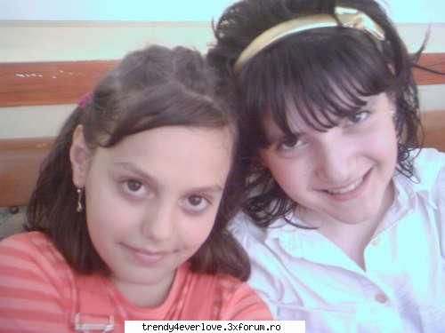 Friends - bibu(cea din stanga)ana ,emilia,ioana etc - Hy!