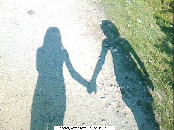 Friends - eu si Ali :( :( :( :( :( azi s-a suparat pe mine - Hy!