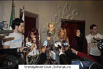 Galerie de poze - my head is haunted - RBD