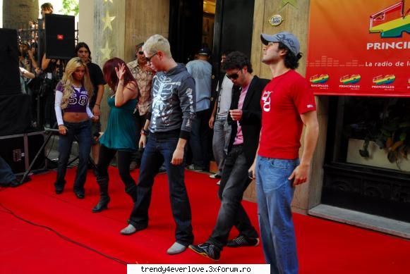 Galerie de poze - my head is haunted - RBD
