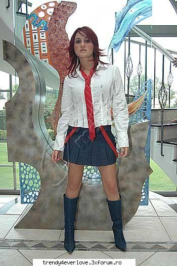 Galerie poze - my head is haunted - Dulce