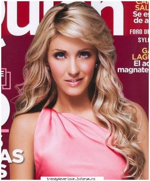 Galerie poze - my head is haunted - Anahi