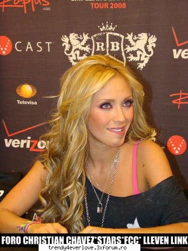 Galerie poze - my head is haunted - Anahi