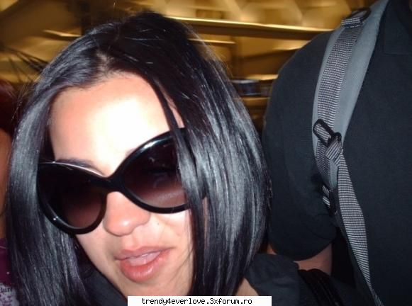 Maite purtand ochelari - Cand era tunsa Bob:X:* - Maite