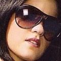 Maite purtand ochelari - Aici o poza minuscula :D:D:D:D:D:D:D:D:D - Maite
