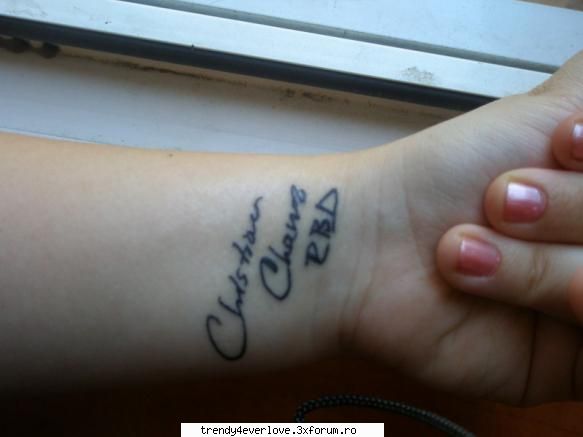 .-Nota pentru Tatuaj-* - 8.40 tatuajul pollitei Diana:X:X:X:X - Cafenea