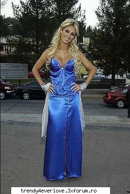 ♥ღ♥Poza preferata ♥ღ♥ - 'peace.love.laugh' - Anahi