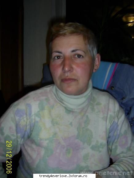 Prietene dar Rivale - mama Cristinei.......................este o - Arhiva
