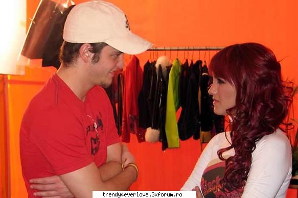 RBD-New Game - Ucker : Dul ai inebunit ? si eu unde mai vad - Cafenea