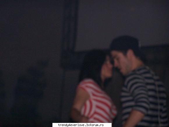 RBD-New Game - poncho-daia te besk eu pe tn - Cafenea