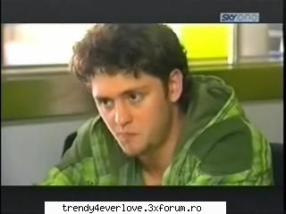 RBD-New Game - Dul(ii ia masina din mana lui pollito si i-o da - Cafenea
