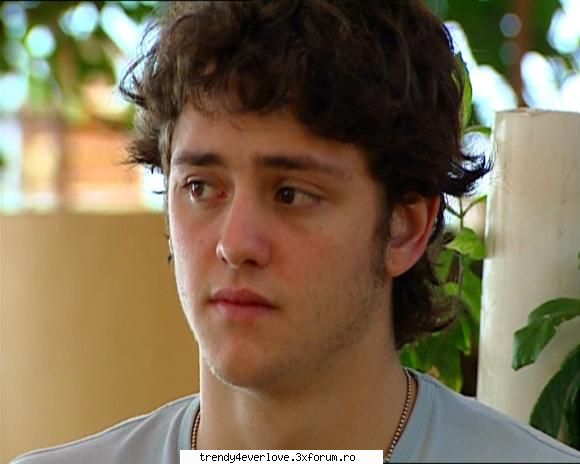 RBD-New Game - Dul-Ooo....Wiliam Levi:X Ucker scapa tel din mana - Cafenea