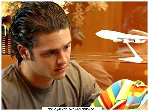RBD-New Game - Ucker se trezeste si se uita prin cam - Cafenea