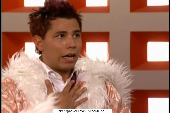 RBD la Familia[joc nou] - chris ai fi suntem in baie ... asa ca poti sa - Cafenea