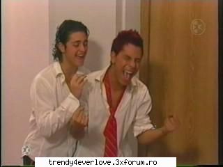 RBD la Familia[joc nou] - Ucker intra in baie : ESTI SIGUR ? - Cafenea