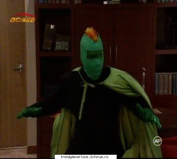 RBD la Familia[joc nou] - chris iese ... care vrea sa fie bantuita? - Cafenea
