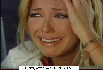 RBD la Familia[joc nou] - Annie-Incepand sa planga )nici nu sti ce mi-sa - Cafenea