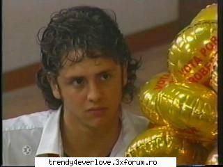 RBD la Familia[joc nou] - Ucker aduce apa si o uda pe Dul : bb ? am facut - Cafenea