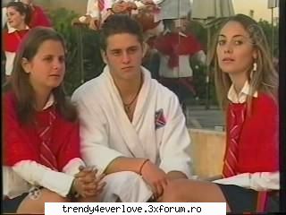 Un nou joc RBD la Familia... - Dul-Mai incet Ucker k le speri...si park vad k - Cafenea