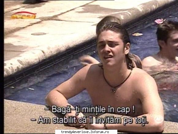Un nou joc RBD la Familia... - Ucker : Dak vrei u poti sa dormi cu may - Cafenea