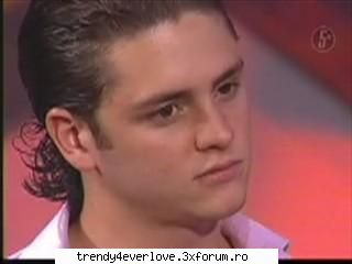 Un nou joc RBD la Familia... - Ucker ( sa ma duc sa nu ma duc ... ? fana aia era - Cafenea