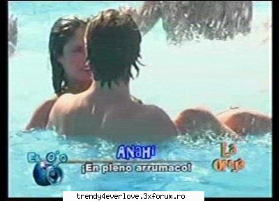 Un nou joc RBD la Familia... - Annie- Esti fericit de ziua te bb? - Cafenea