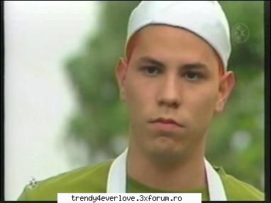 Un nou joc RBD la Familia... - chris:-at bucatarul chris intra in actiune ... se - Cafenea