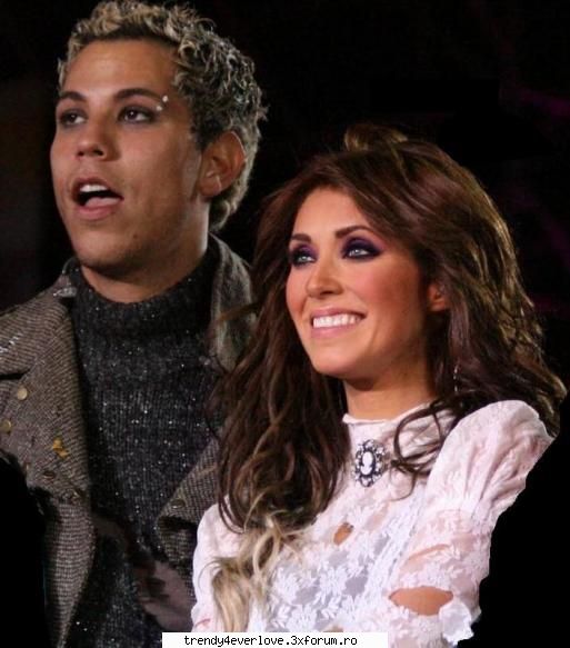 Un nou joc RBD la Familia... - annie- ww chiar e frumusika .. dute la ea(si il - Cafenea