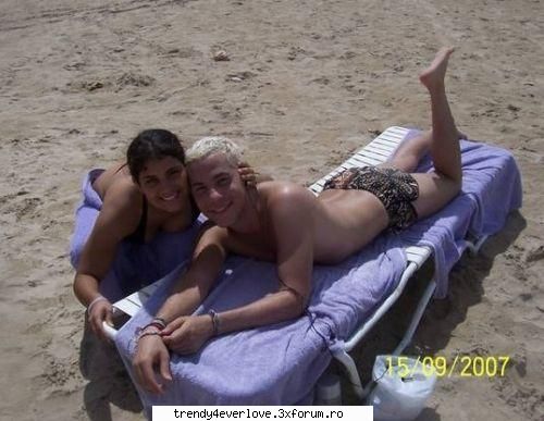 Un nou joc RBD la Familia... - chris:-bn nu te mai ating ... apropiindu-se o - Cafenea