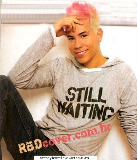 Un nou joc RBD la Familia... - chris:-dupa cateva min ... sunt gata ... unde - Cafenea
