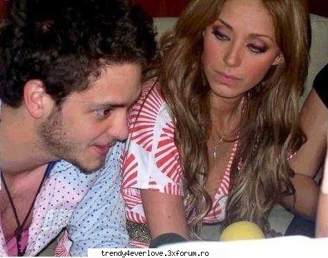 Un nou joc RBD la Familia... - UCKER : sI CE S-A MAI INTAMPLAT PEAICI? - Cafenea